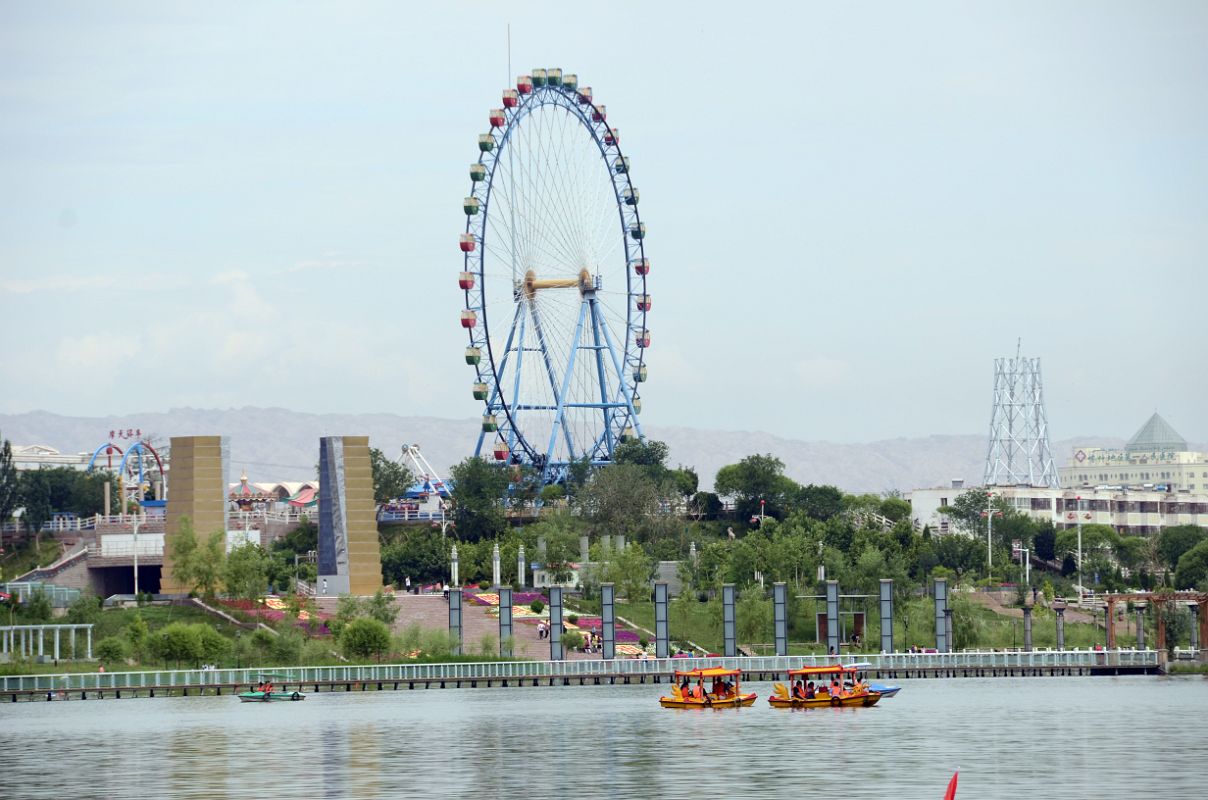 17 Ferris Wheel From Donghu East Lake